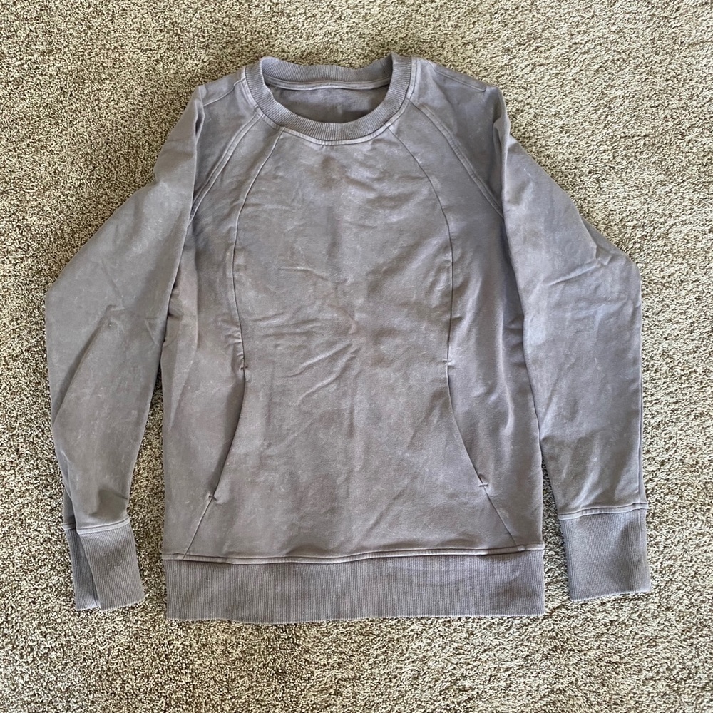 Lululemon sweater size 6